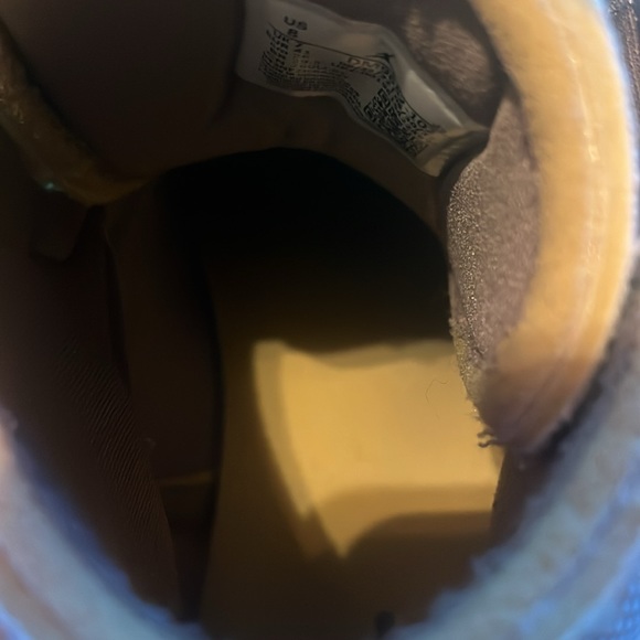 Nike Air Jordan 1 mid se craft. - Picture 5 of 10